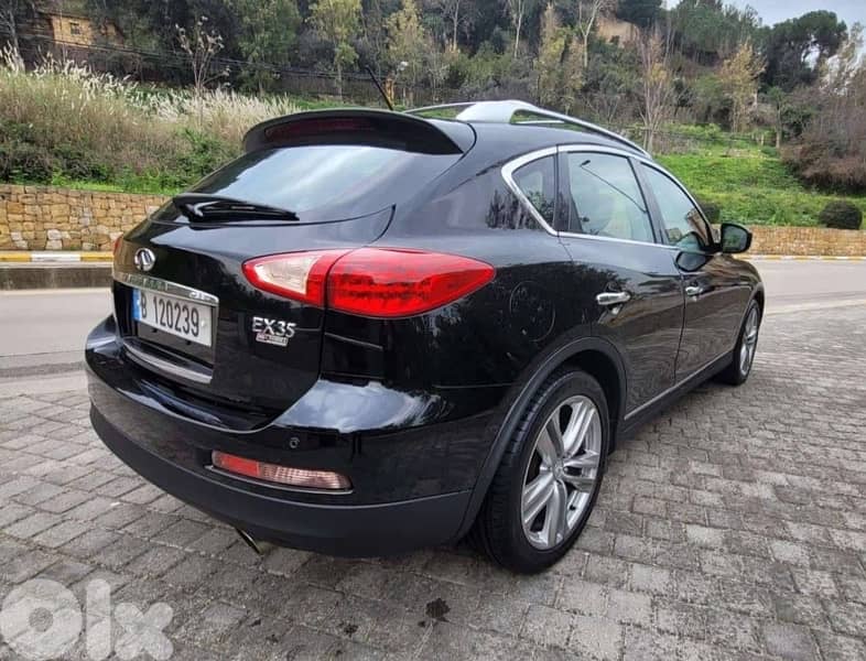Infiniti EX 2011 0