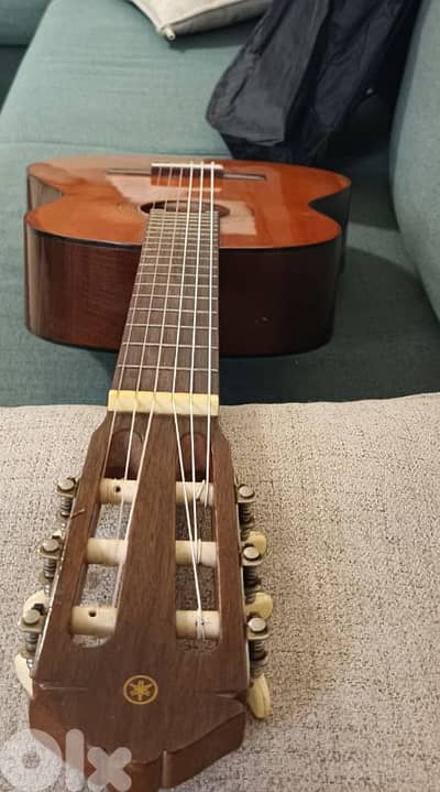 guitar yamaha (Japan)