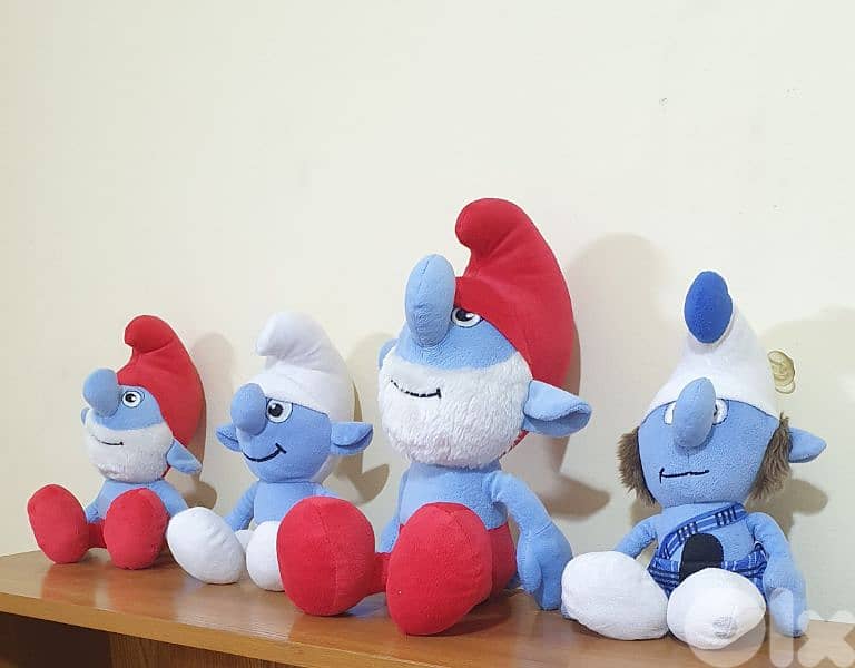 سنفور  واحد  كبير  حجم  و ٣  صغير  حجم ٢٥ $  بيروت الاشرفية   ٠٣٧٢٣٨٩٥ 0