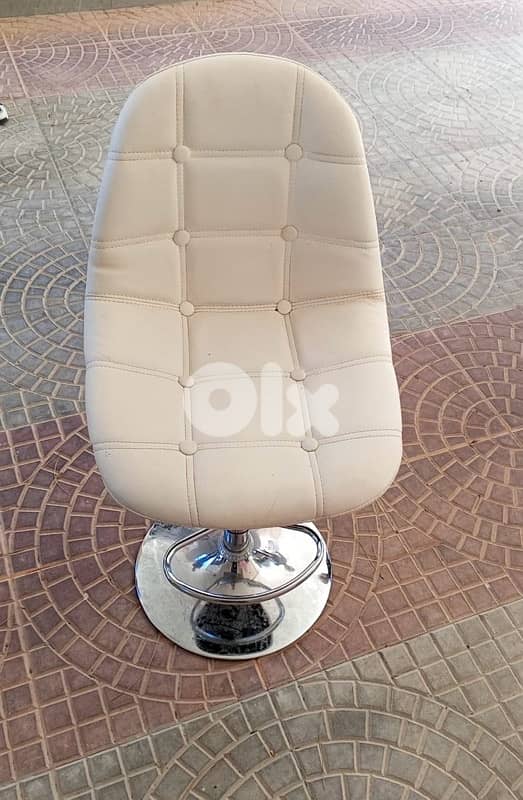 معدات مانيكور وباديكور كاملة بحالة ممتازة – جاهزة للعمل 1