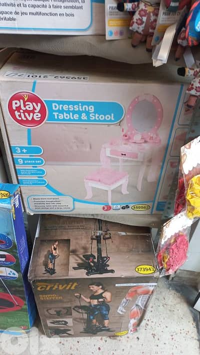 dressing table and stool