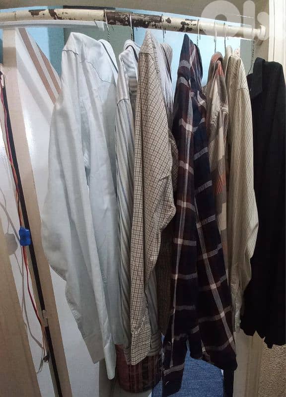 قمصان كم طويل عدد 40 قطعه  للبيع رجالي 1