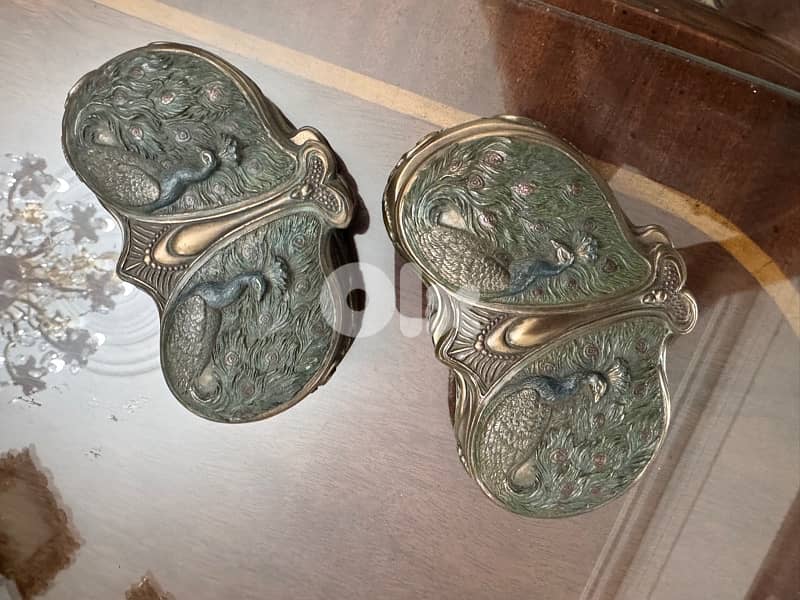 twin vintage jewelry boxes 1