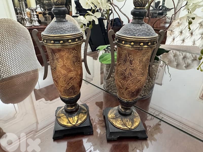 Antique Style Urn Vase 0