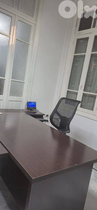 Large Executive Office Desk – Dark Wood Finish – 1 FREE DRAWER