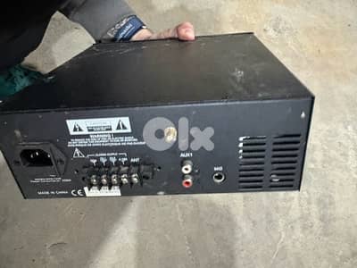 Amplifier with 5 speakers