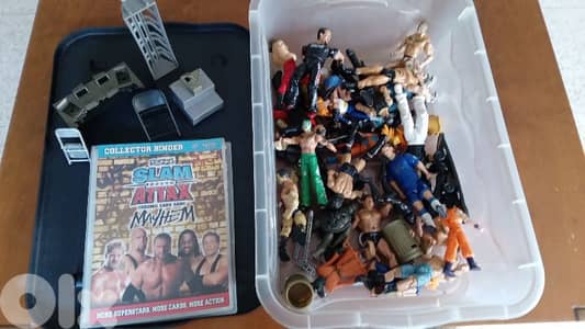WWE مصارعة – شخصيات + ملحقات + SLAM ATTAX Binder
