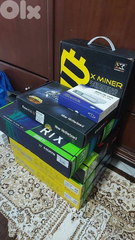 5 GPUS (RTX 3080 MSI ×1 ; RTX 3080TI MANLI × 2 ; RTX 3090 ZOTAC ×2) 2