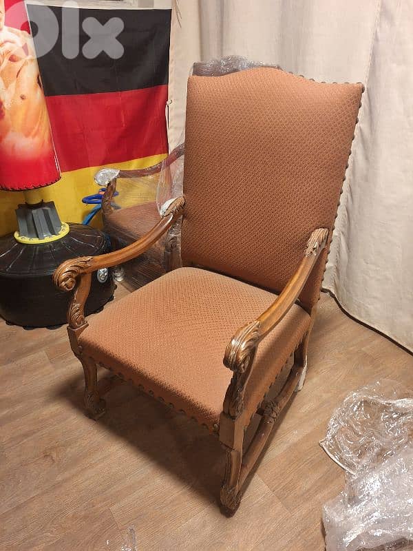 كراسي صالون فوتوي برجير ضهر عالي حفر ناعم انتيك سعر لقطة 2