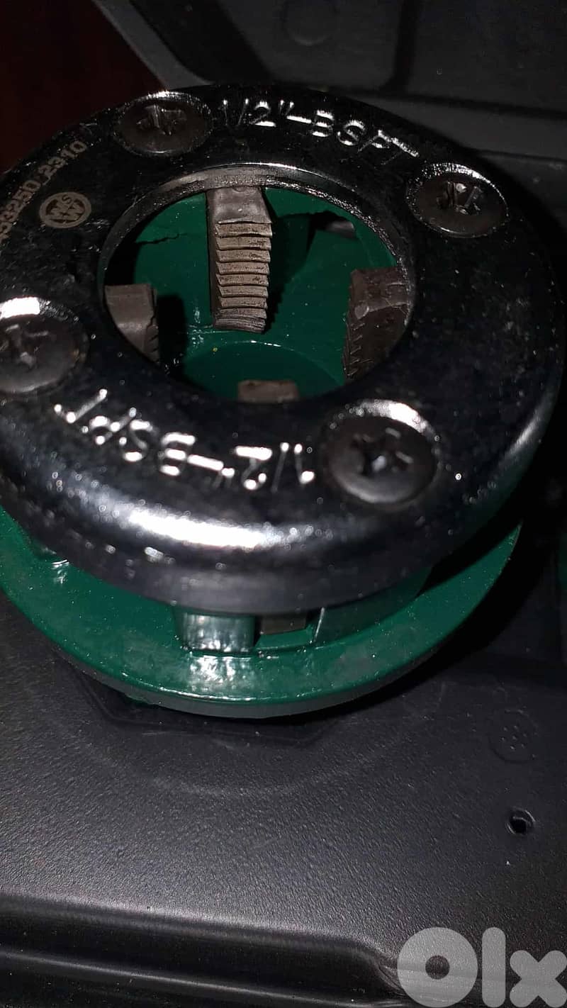 BSPT Pipe Threading Set  Parkside tools  40$ طقم قلاووز 4