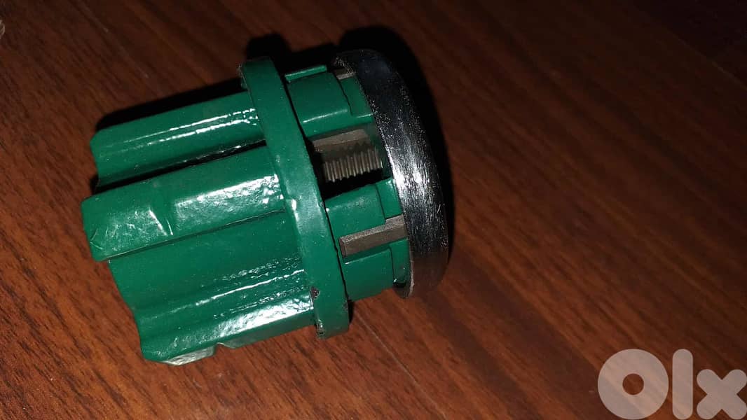 BSPT Pipe Threading Set  Parkside tools  40$ طقم قلاووز 6