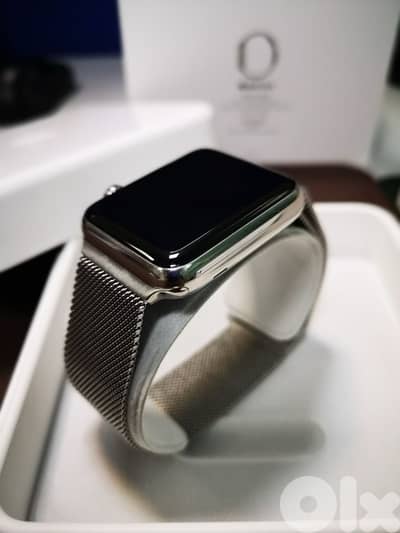 Apple Watch 8 stainless steel ( Rare edition )