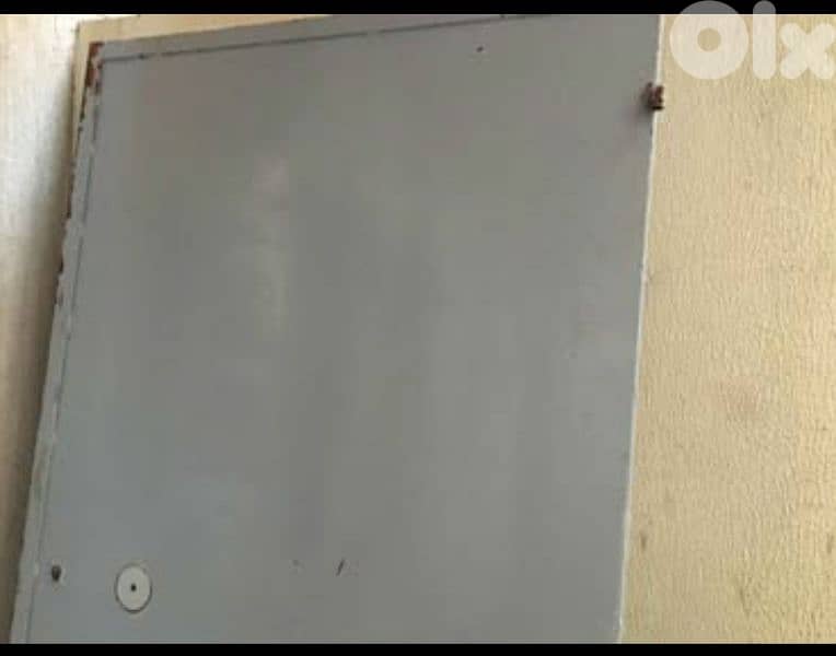 باب حديد بدون برواز ب ١٥٠$ موجود ببيروت  70674561 2