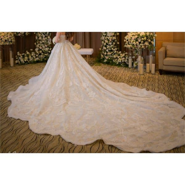 royal wedding dress 1