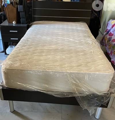 Bed and mattress