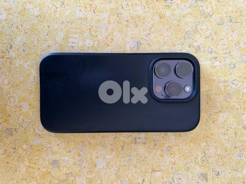 iPhone 14 Pro Battery 74% 5