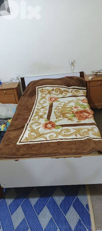 اغراض للبيع 3