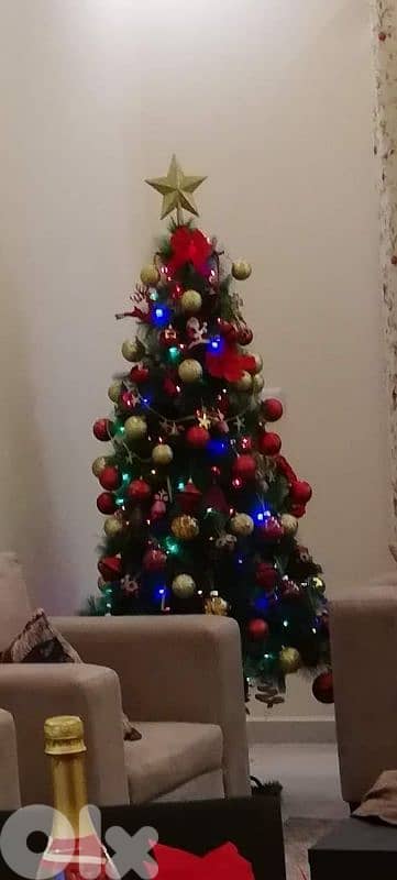 شجرة ميلاد وملحقاتها 1