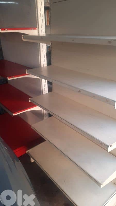 بيع و شراء جميع انواع الرفوف الايطالية الجديدة و المستعملة 2