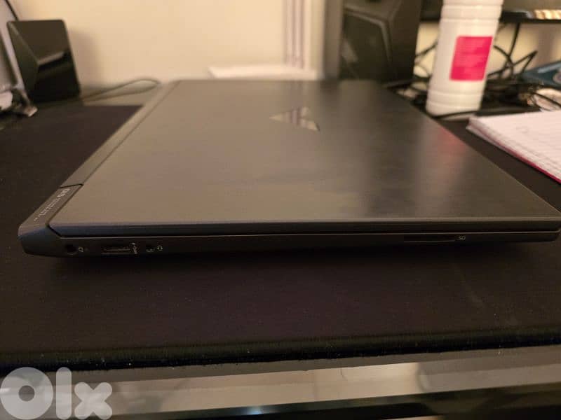 HP victus used like new with box 4