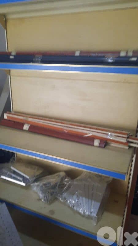 بيع و شراء جميع انواع الرفوف الايطالية الجديدة و المستعملة 4