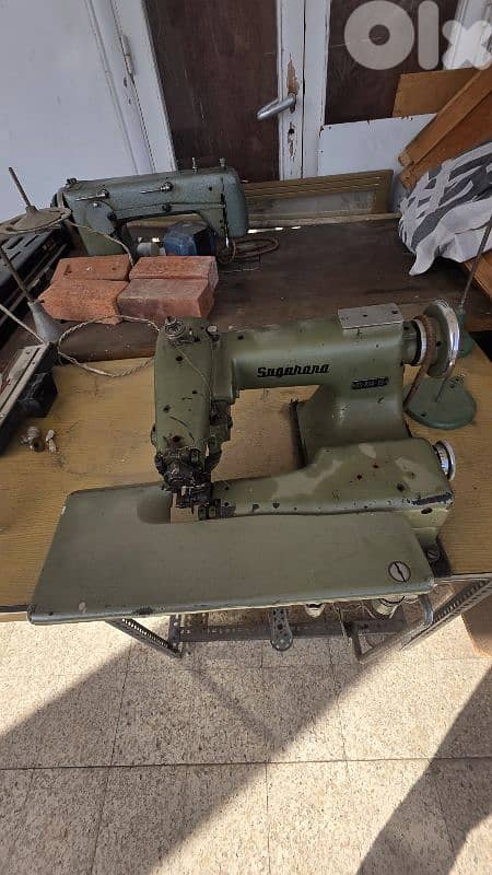 vintage sewing machines 0
