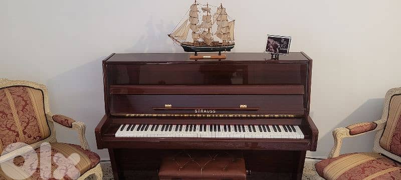 Piano Strauss Great Condition 0