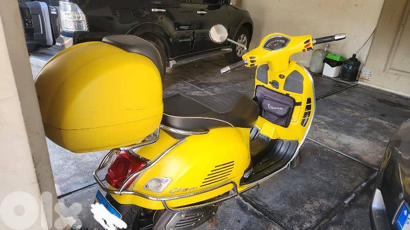Vespa GTS Fully Accessoried 3
