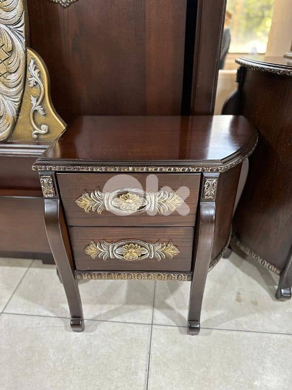 اوضة نوم ملكية سحاب خشب زان ولاتي كلا ملبسة قشر 4