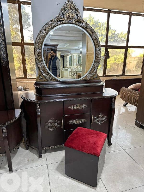 اوضة نوم ملكية سحاب خشب زان ولاتي كلا ملبسة قشر 10