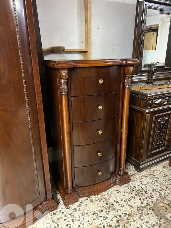 اوضة نوم ملكية خشب زان ولاتي كلا ملبسة قشر سحاب ودرف 8