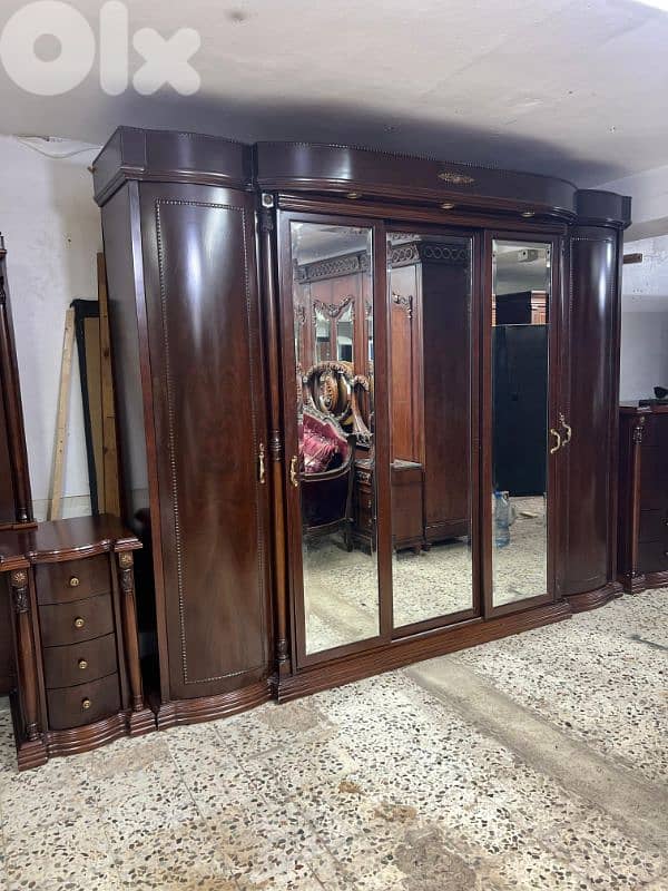 اوضة نوم ملكية خشب زان ولاتي كلا ملبسة قشر سحاب ودرف 10