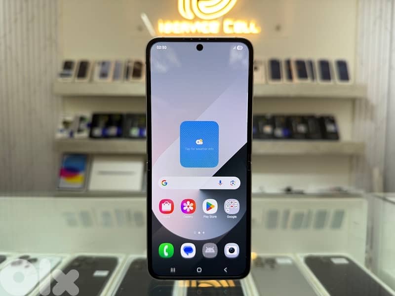 Samsung Z Flip 6 256Gb  Very Clean Condition: - Mint Condition 5