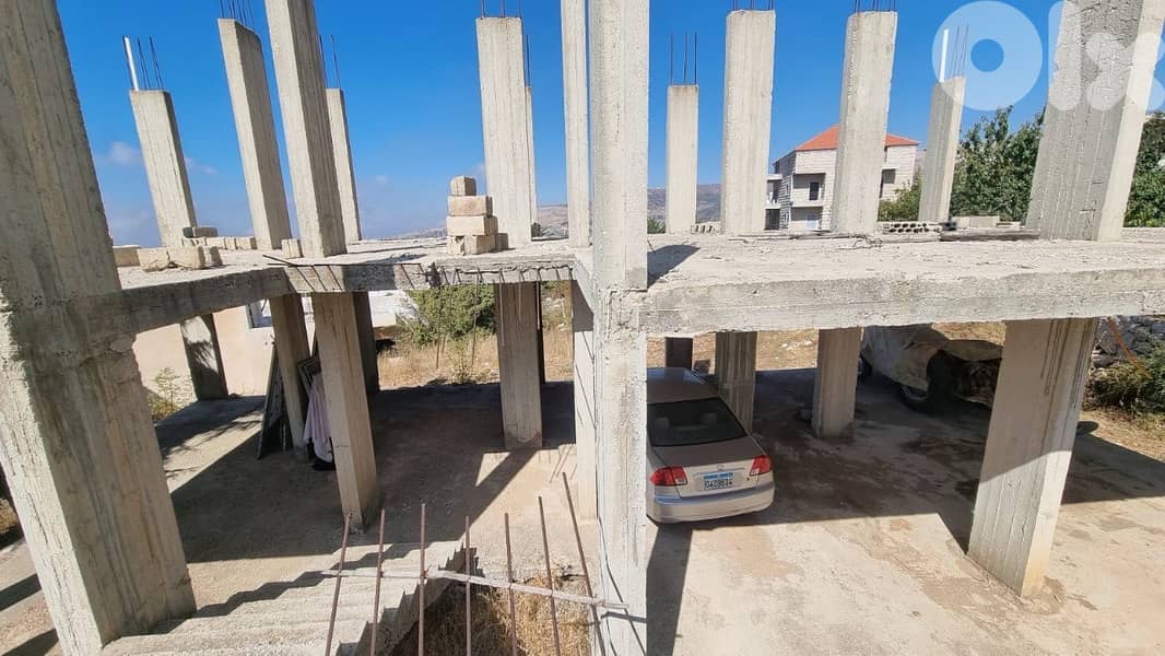 Land for Sale in Trshish-  ‎أرض للبيع مع فيلا قيد الإنشاء في ترشيش 1