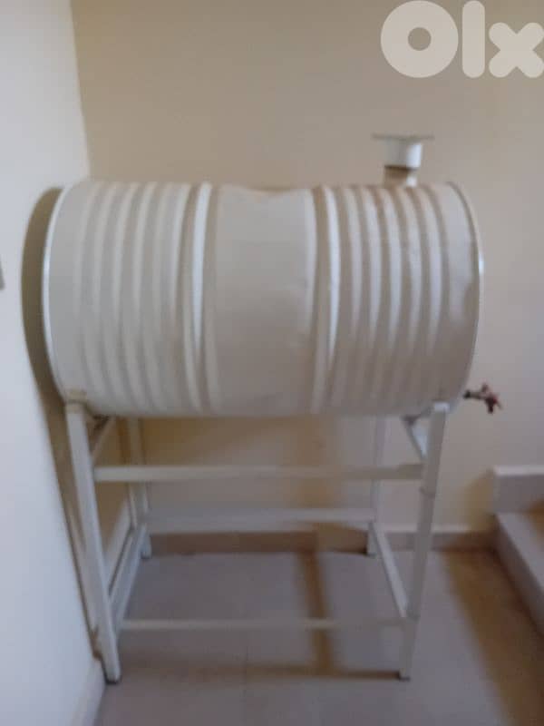 ستاند مع برميل للمازوت 0