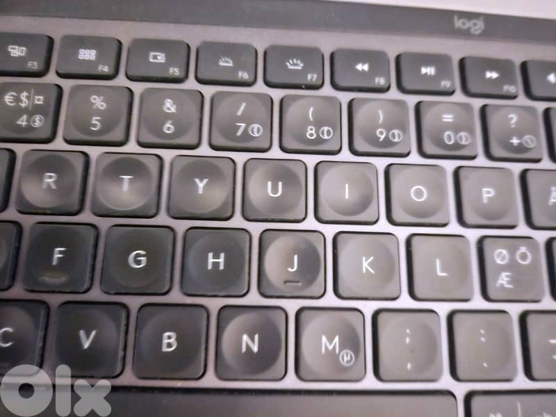 keyboard Logitech MX Keys S - NO ARABIC 3