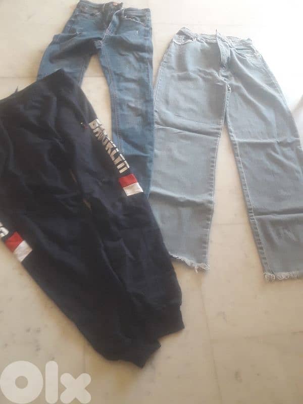 شروة تياب واحذية حوالي ٦٠ قطعة 6