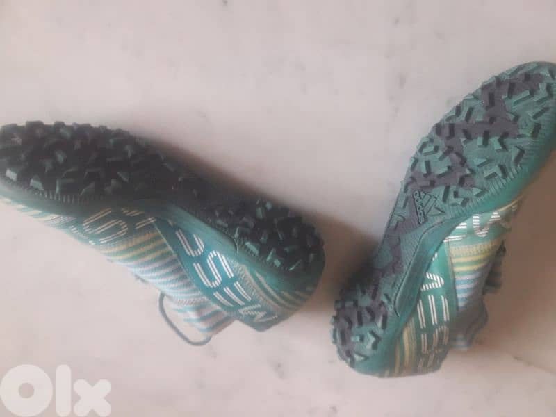 شروة تياب واحذية حوالي ٦٠ قطعة 9