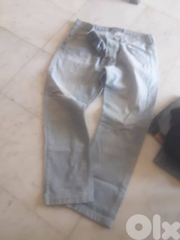 شروة تياب واحذية حوالي ٦٠ قطعة 10