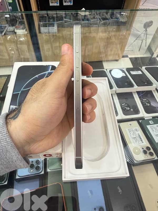 Iphone 16 Pro Max 256GB - 100% Battery Health 1