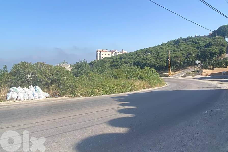 Land for sale in Breij - أرض للبيع في بريج 1