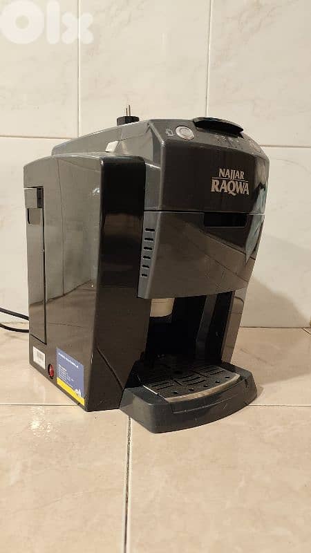 Raqwa Najjar Coffee Machine 0