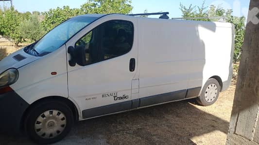 رينو ترافيك 2005