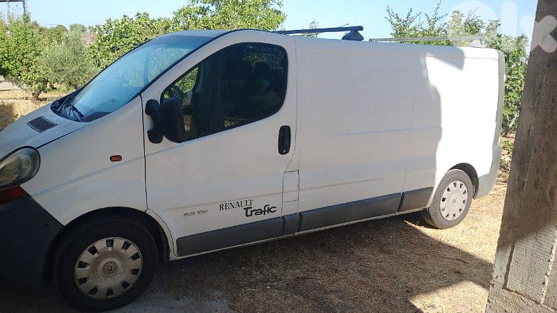 رينو ترافيك 2005 0