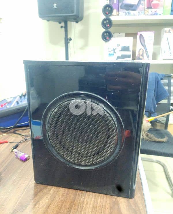 sarround system (LG) 1