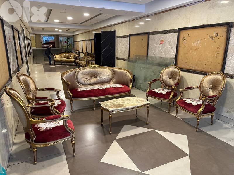 طقم كنبايات ستيل حفر خشب زان مصري ملبس ورق دهب خمس قطع وطاولة 10