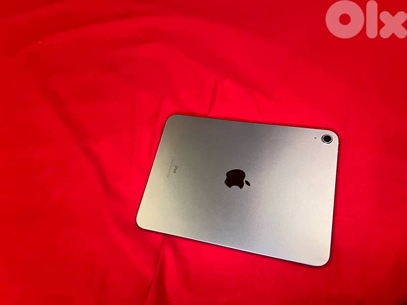 ايباد 10 للبيع بحاله جيده 11