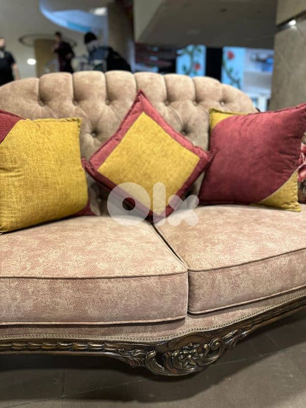 طقم كنبايات حفر ملكي خشب زان قماش وردة اسفنج إكسترا 6