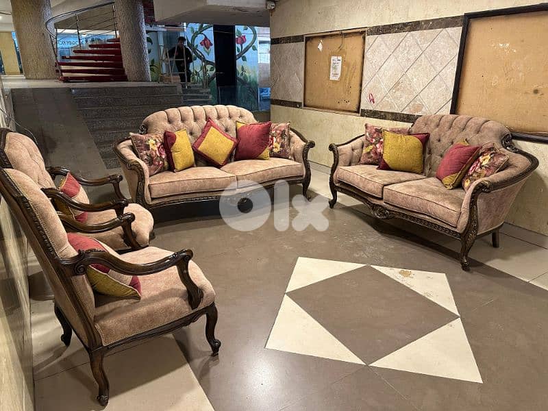 طقم كنبايات حفر ملكي خشب زان قماش وردة اسفنج إكسترا 8