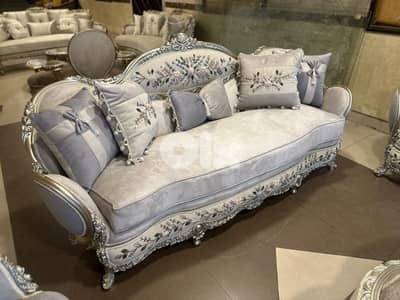 طقم كنبايات ملكي حفر خشب زان مصري جديد ست قطع وطاولة قماش وردة